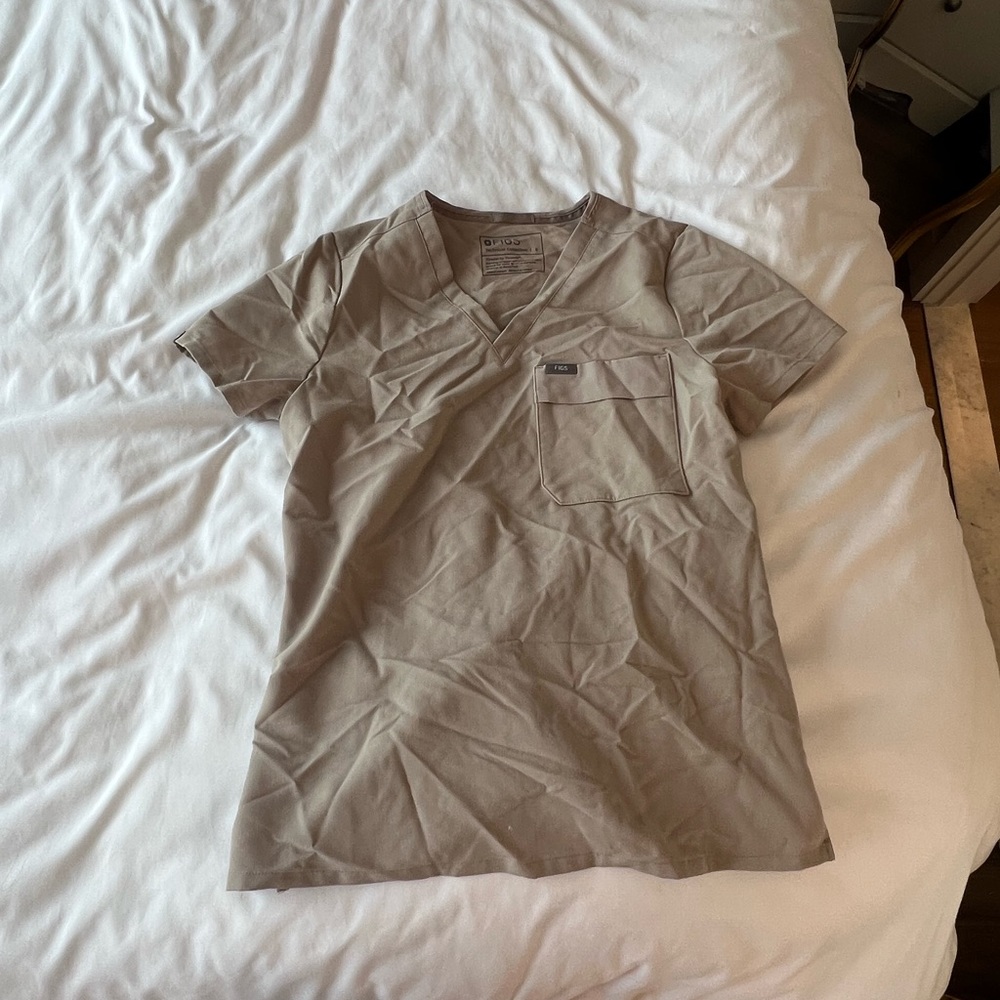 Womens figs classic boulder scrub top